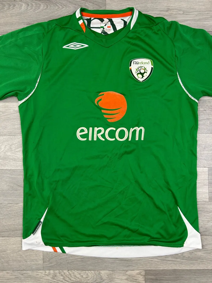 Vintage 2006 Umbro Ireland Home Jersey Shirt Large - Image 2