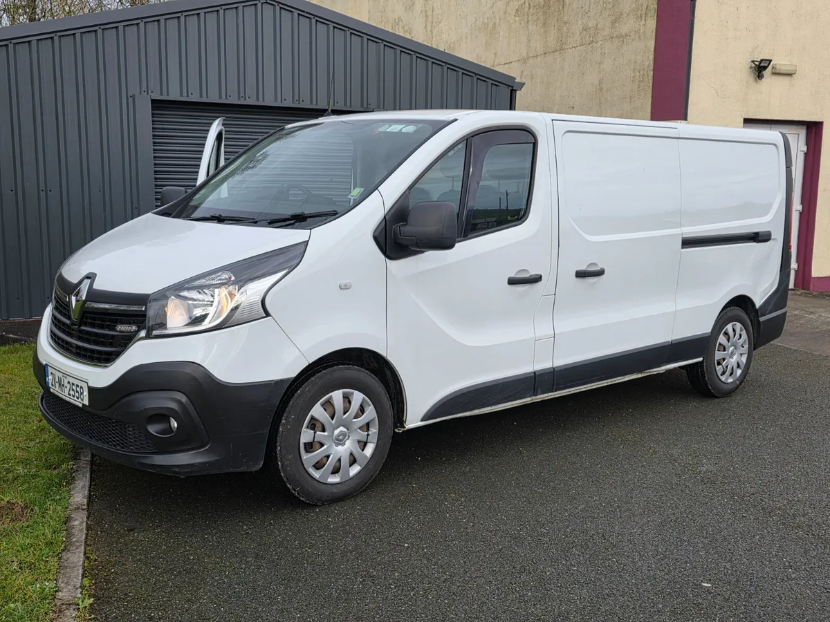 2021 Renault Trafic lwb - Image 3
