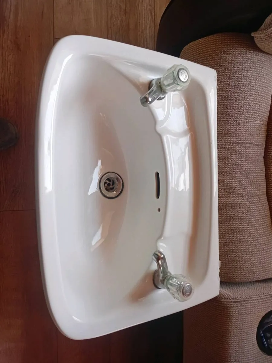 Wash hand basin with taps etc - Image 1