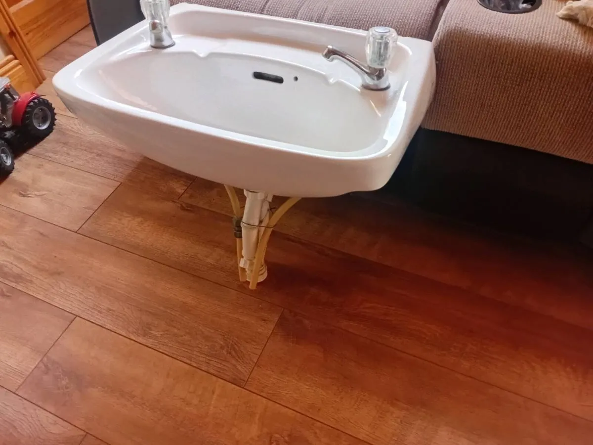Wash hand basin with taps etc - Image 2