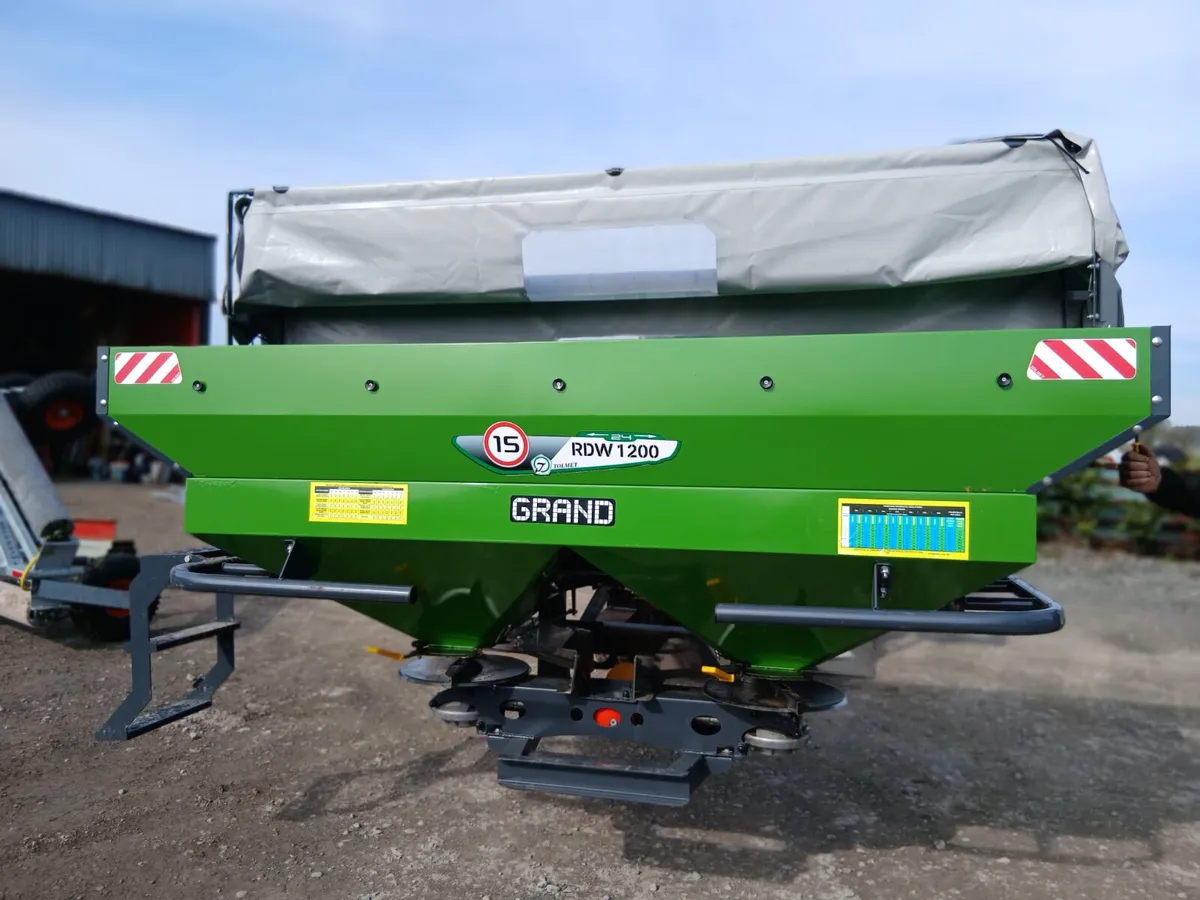 Fertiliser spreader Tolmet - Image 2