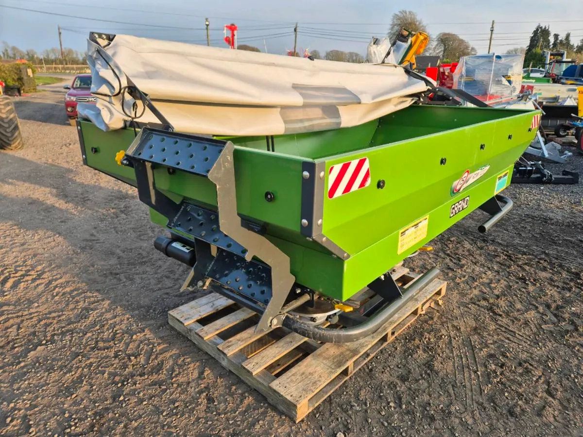 Fertilizer spreaders - Image 3