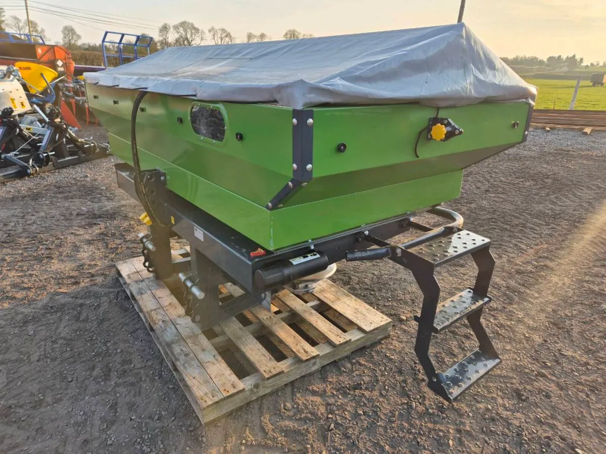 Fertilizer spreaders - Image 4