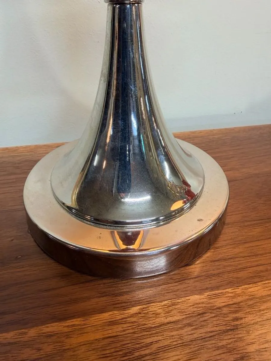 Pair of Vintage 1980s Chrome & Red Venus Lamps - Image 3