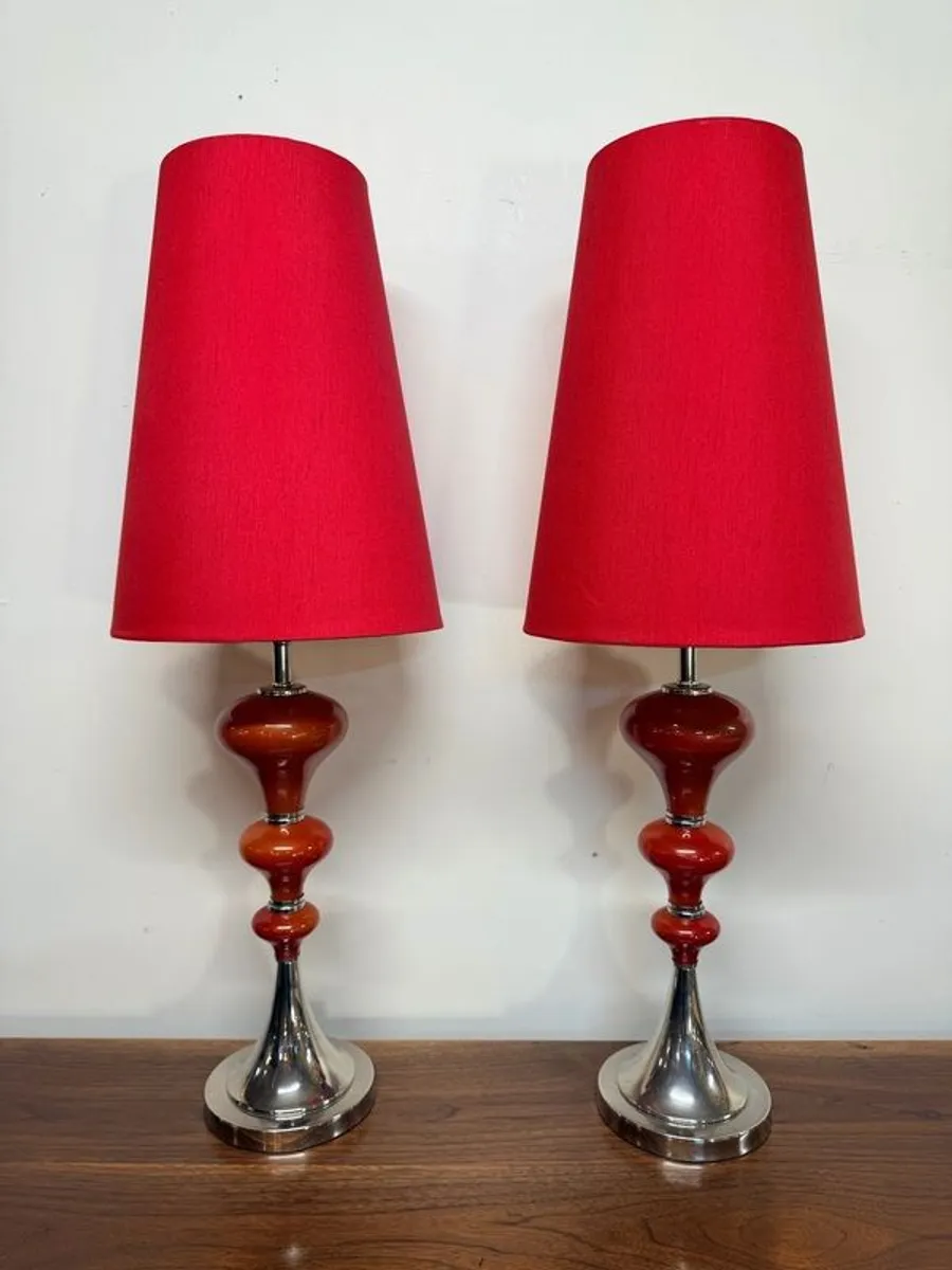 Pair of Vintage 1980s Chrome & Red Venus Lamps - Image 4