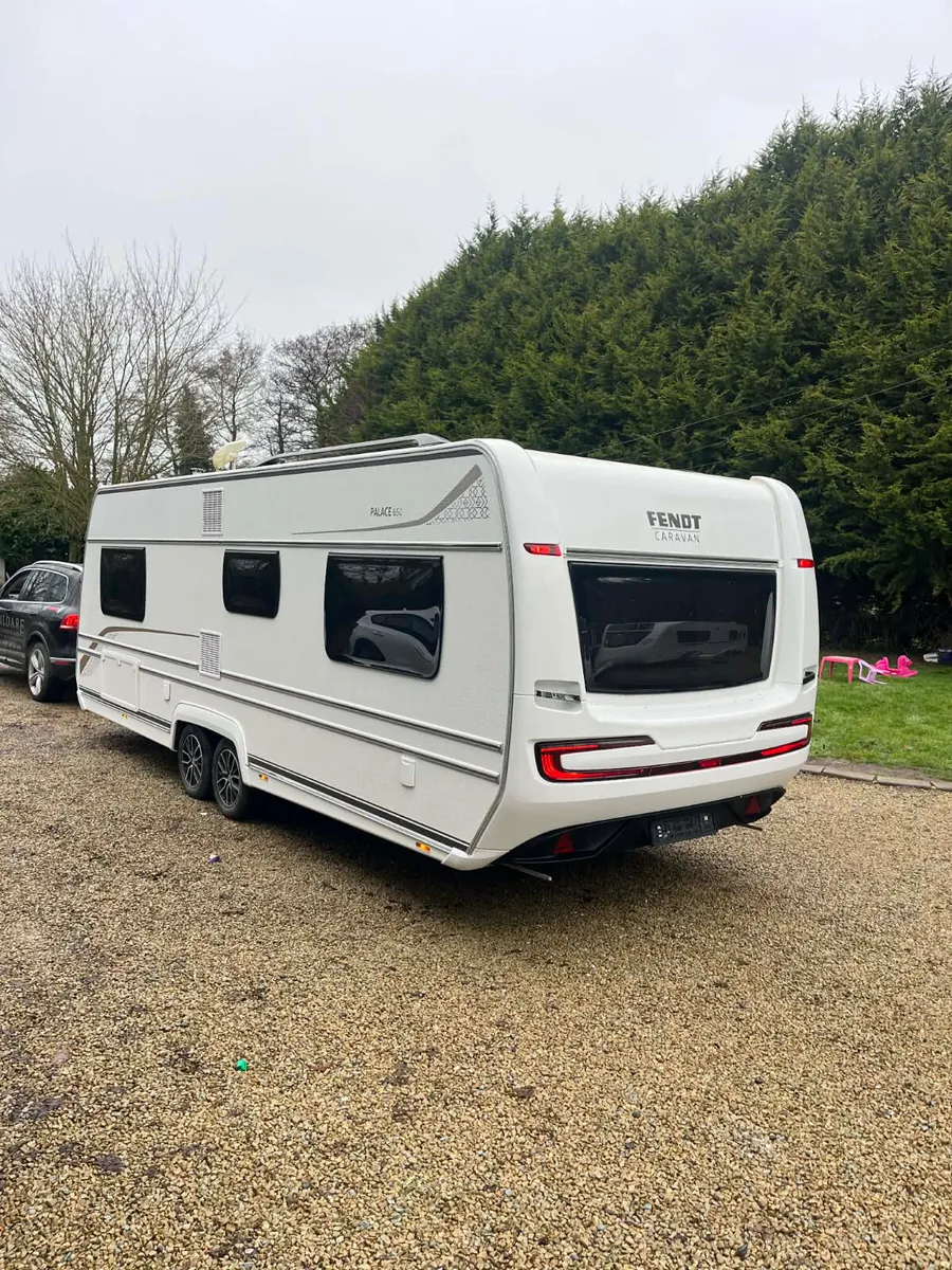 2023 Fendt Le Vogue 650 Caravan For Sale - Image 3