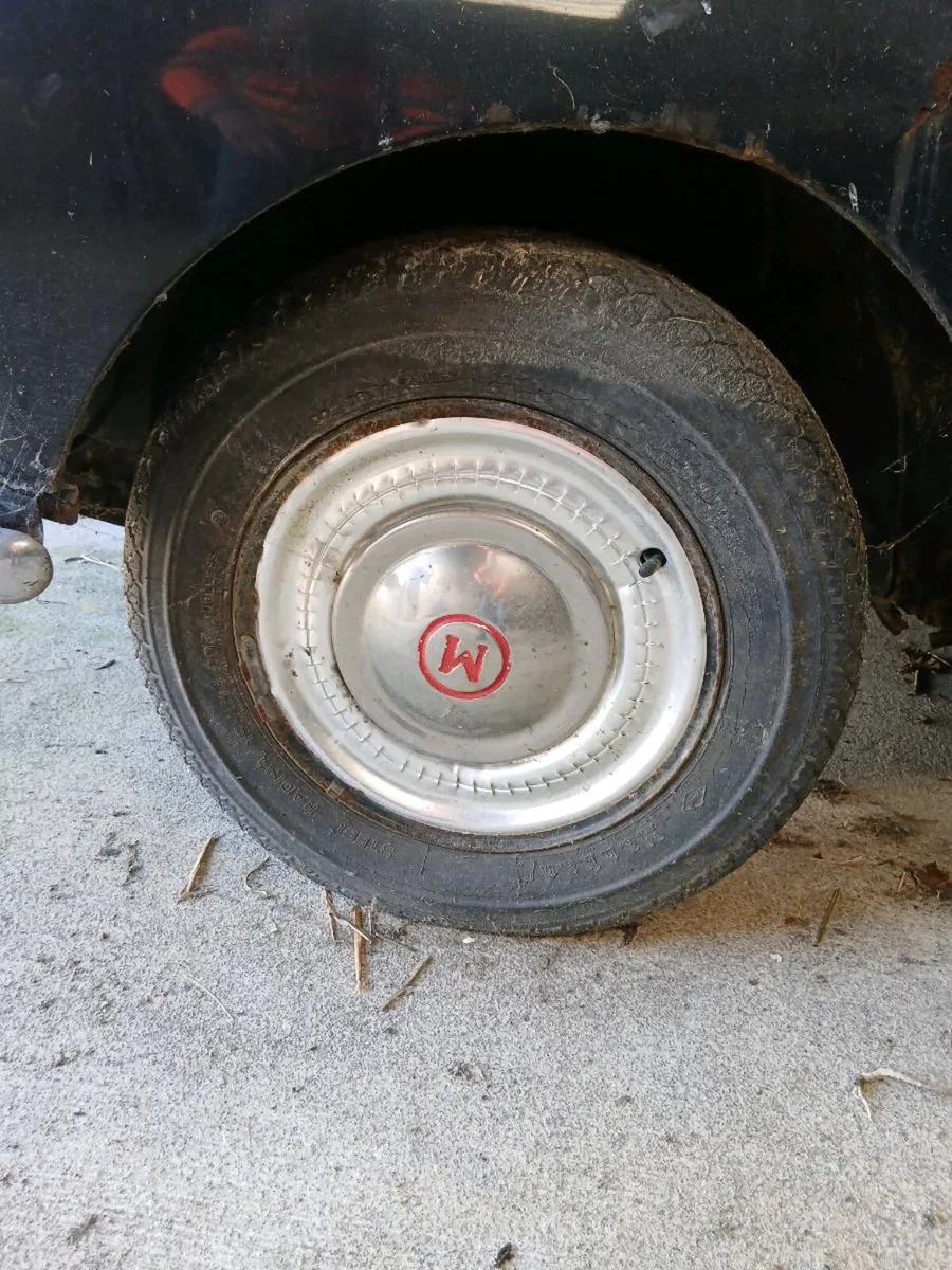 Vintage cars - Image 2