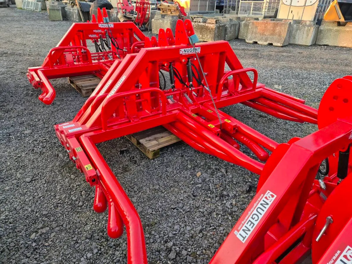 Nugent bale handling - Image 3