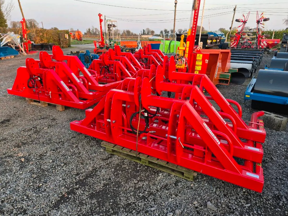 Nugent bale handling - Image 4