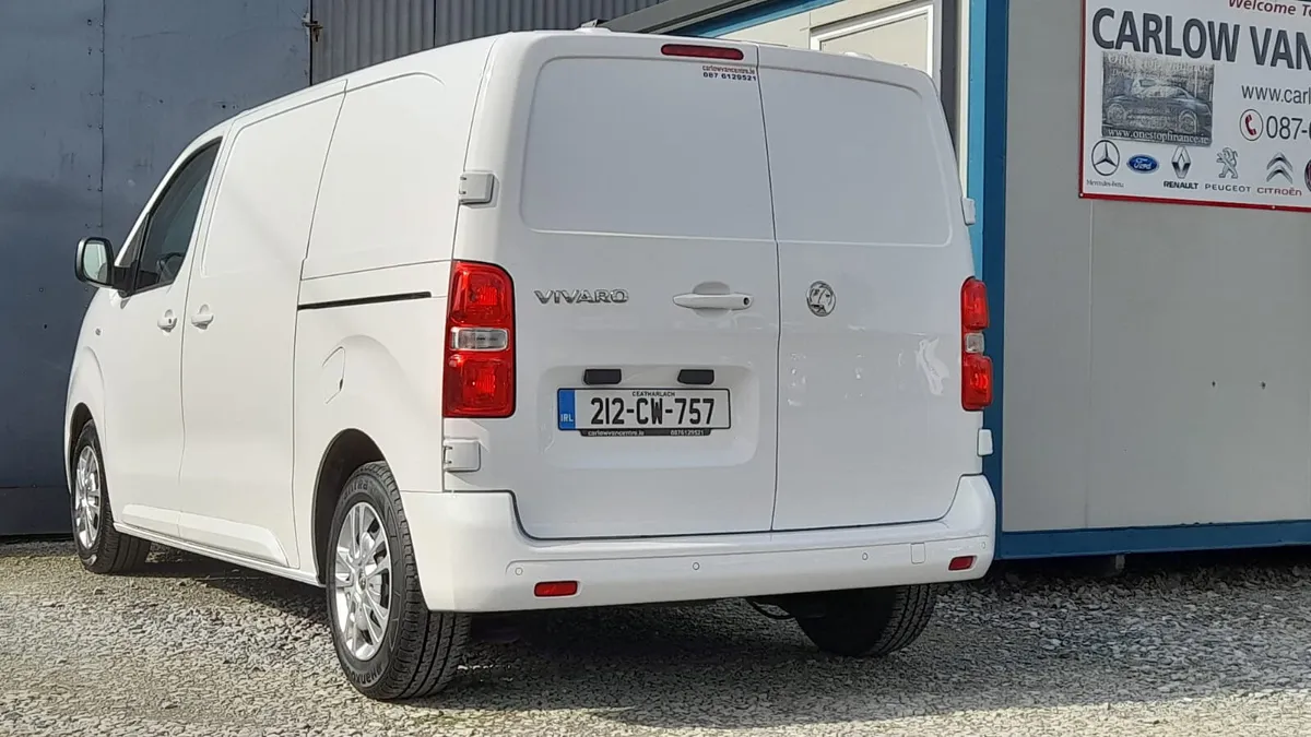 212 Vauxhall Vivaro 1.5 d 120 Sport - Image 4