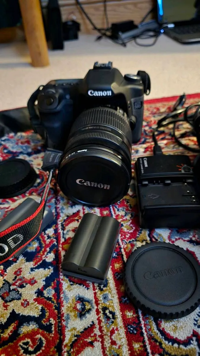 Canon EOS 50 D/ DSLR - Image 1