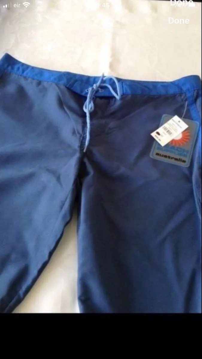 Ladies BNWT shorts size 10 €10 - Image 1