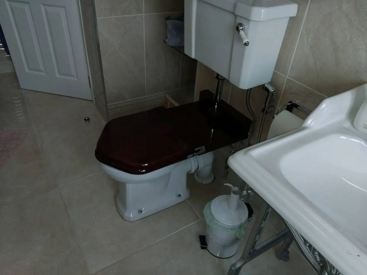 Hi end bathroom ware - Image 1