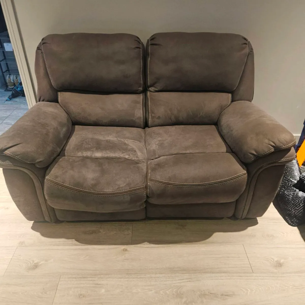 Reclinder 3 seater and 2 seat sofa - Image 3