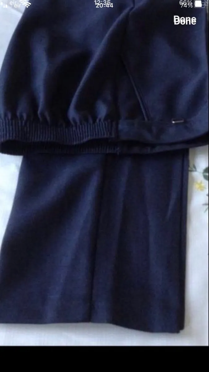Ladies M&S trousers size 12 €5 - Image 1