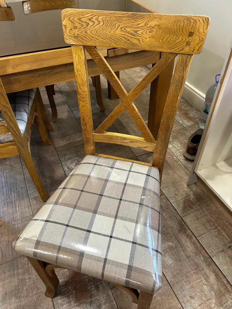 Kitchen/dining table - Image 3