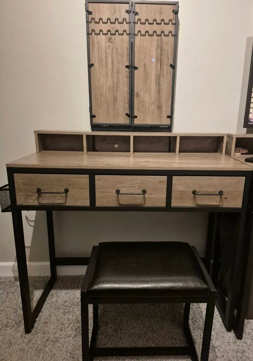 Dressing Table Set - Image 3