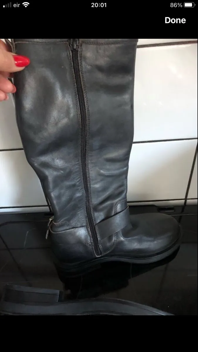 Girls BNWT Zara boots size 2 €20 - Image 3