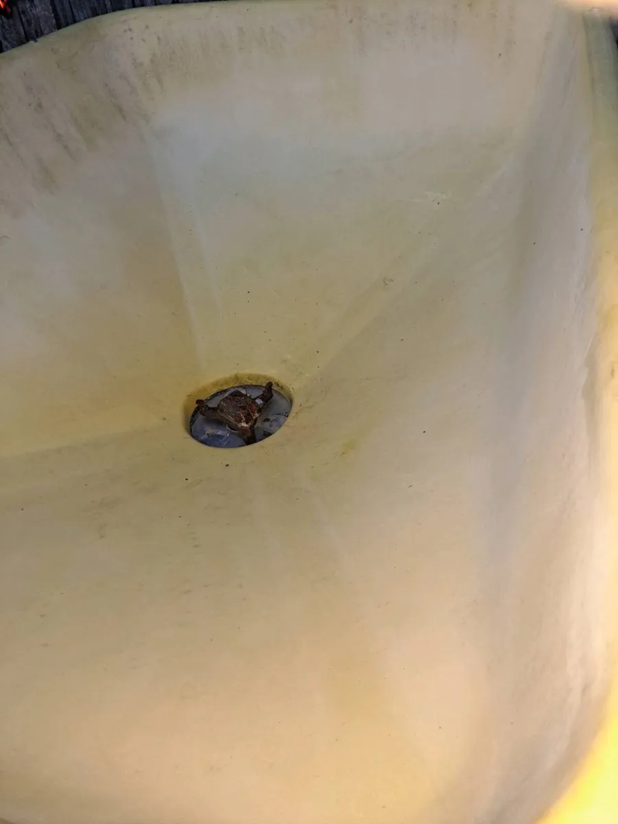 Cosmo fertiliser spreader - Image 4