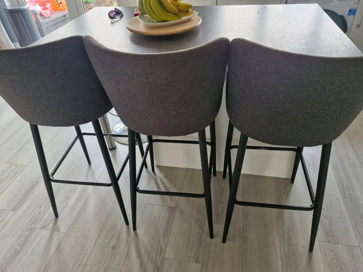 Set of 3 High Stools - Image 2