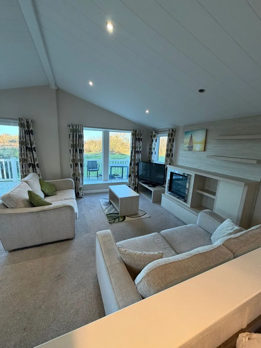 Willerby Boston @ Broomfield Mobile Homes - Image 4