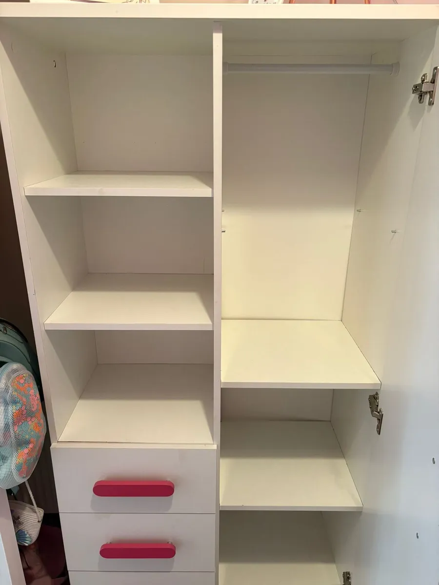 Kids Watdrobe - Image 2