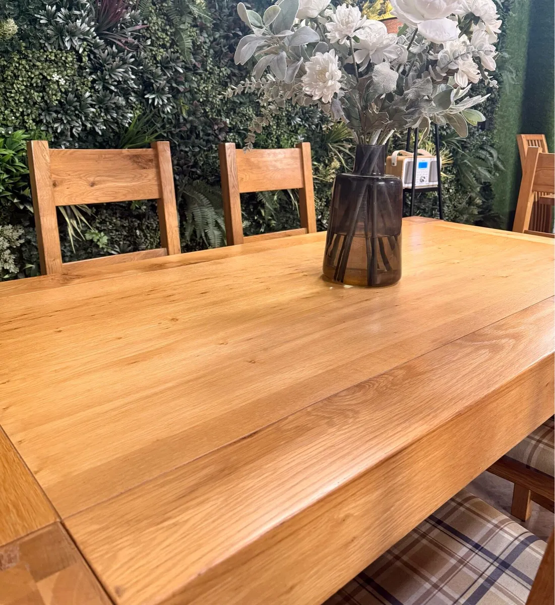 Solid oak kitchen table & 6 chairs/dining set - Image 4