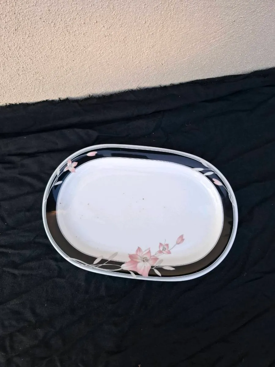 Biscuit service plate
