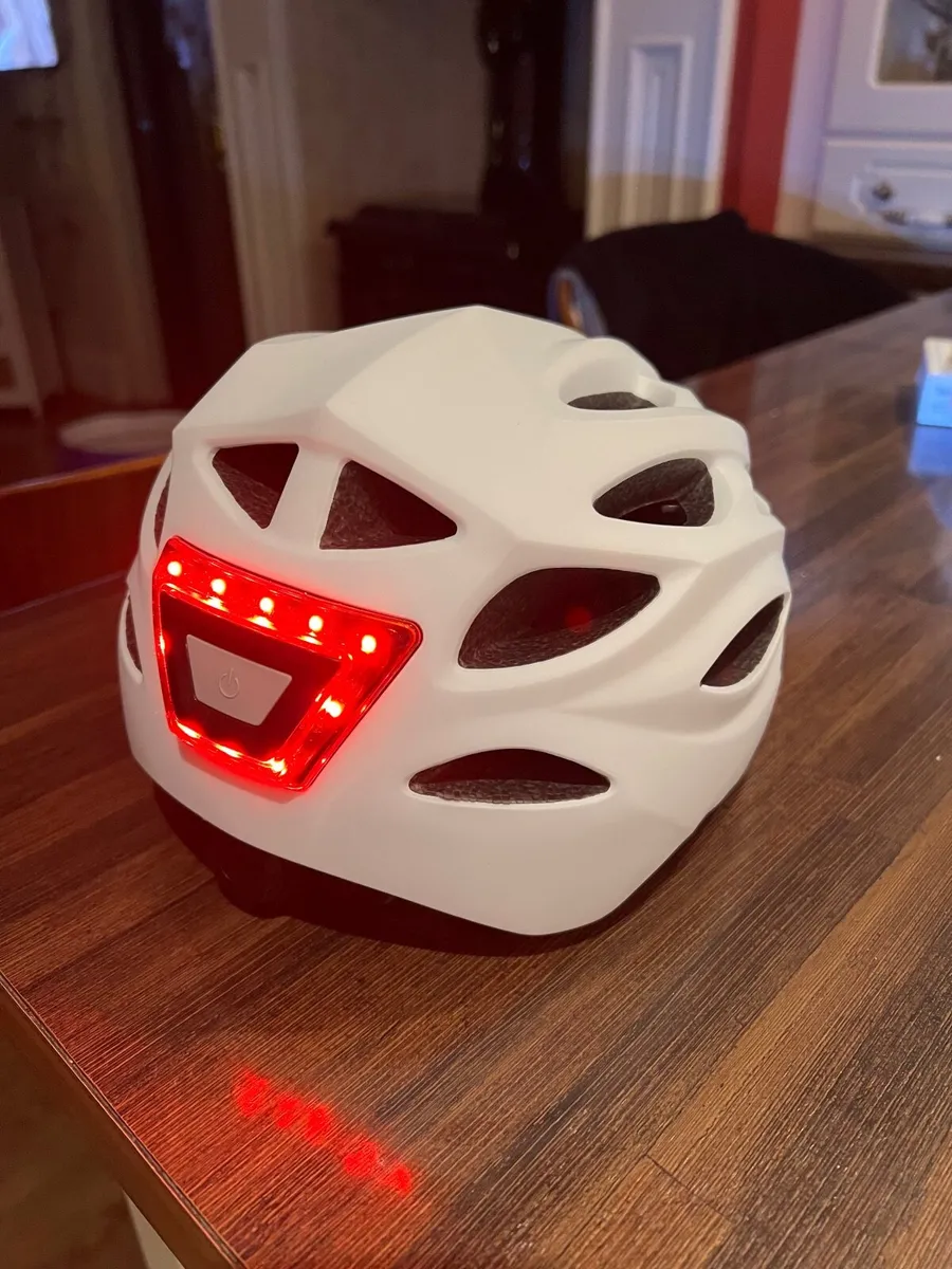 Bike helmet - Image 2