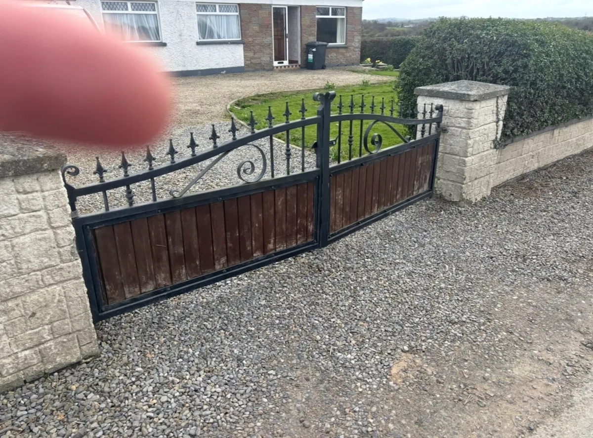 House Gates - Image 2