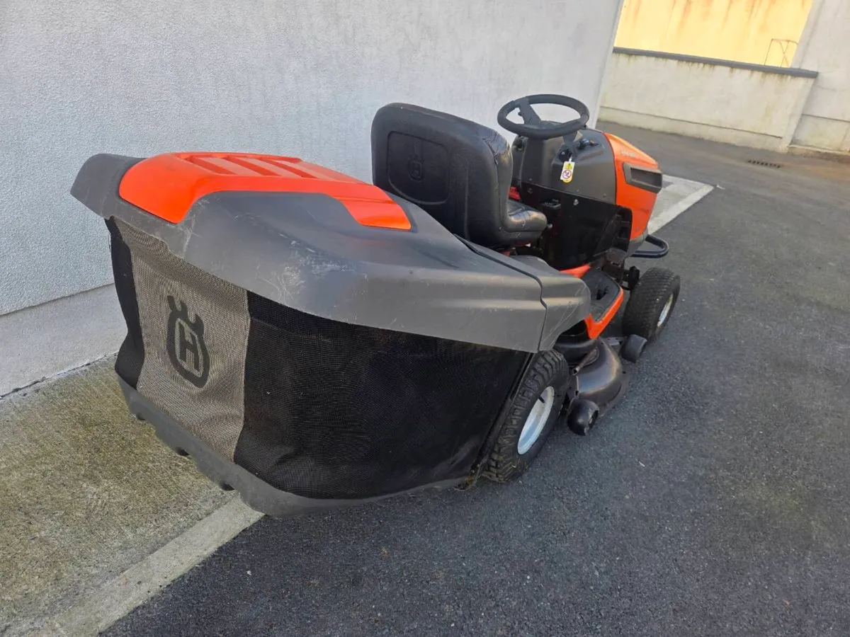 Husquvana lawnmower for sale - Image 4
