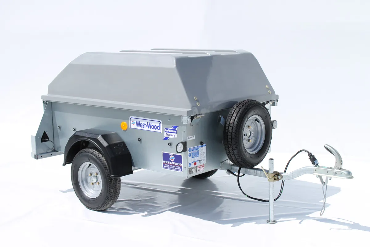 T830707  New P5e 5' x 3'3'' Fibreglass  Lid xxx - Image 1