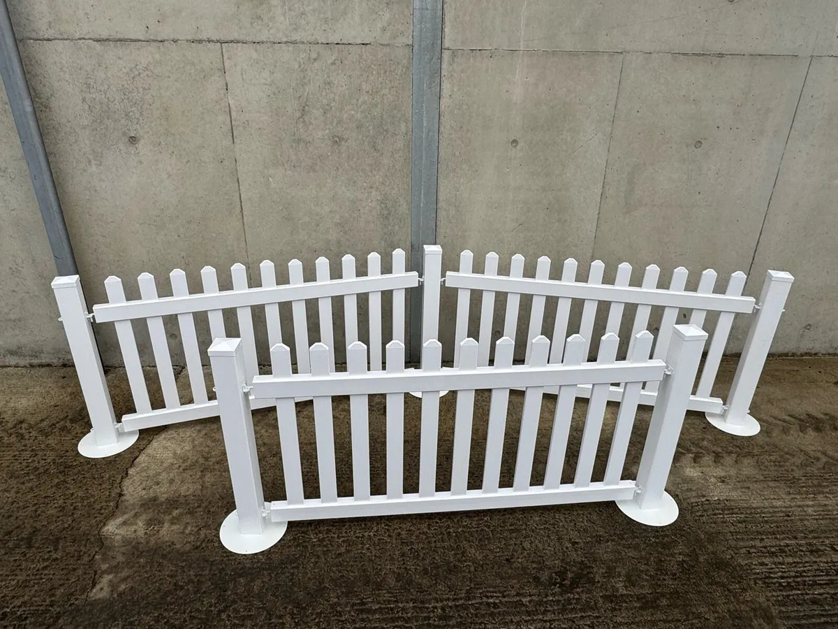 Picket Fencing - Brand New - Image 2