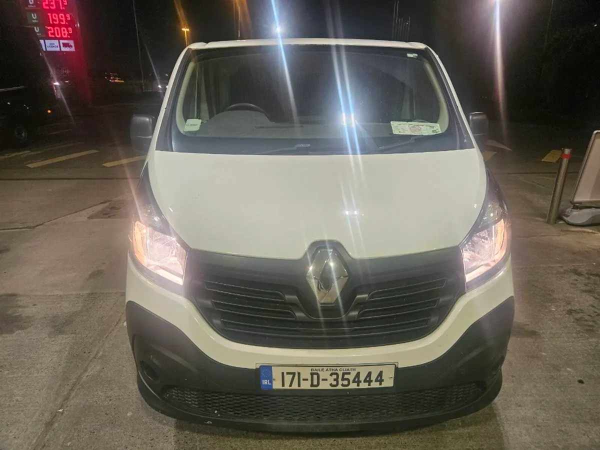 Renault traffic lwb CVRT TAX - Image 2