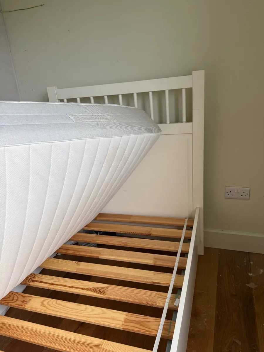 Single BedS - Image 4