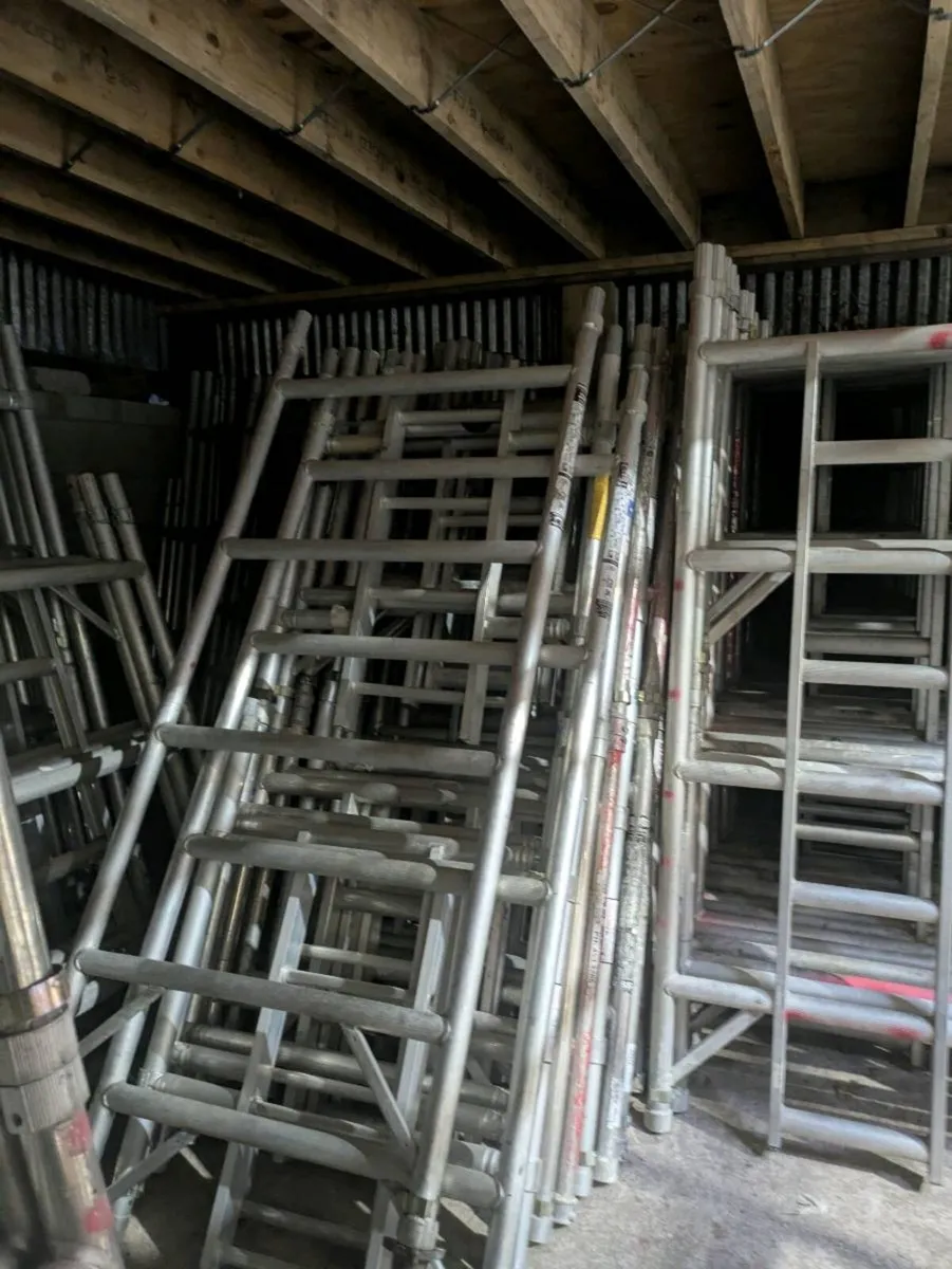 Scaffolding tower - Image 3