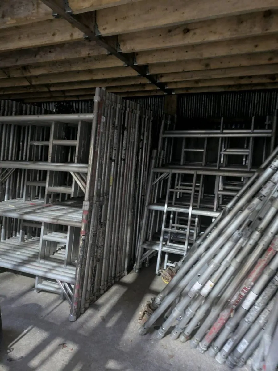 Scaffolding tower - Image 4