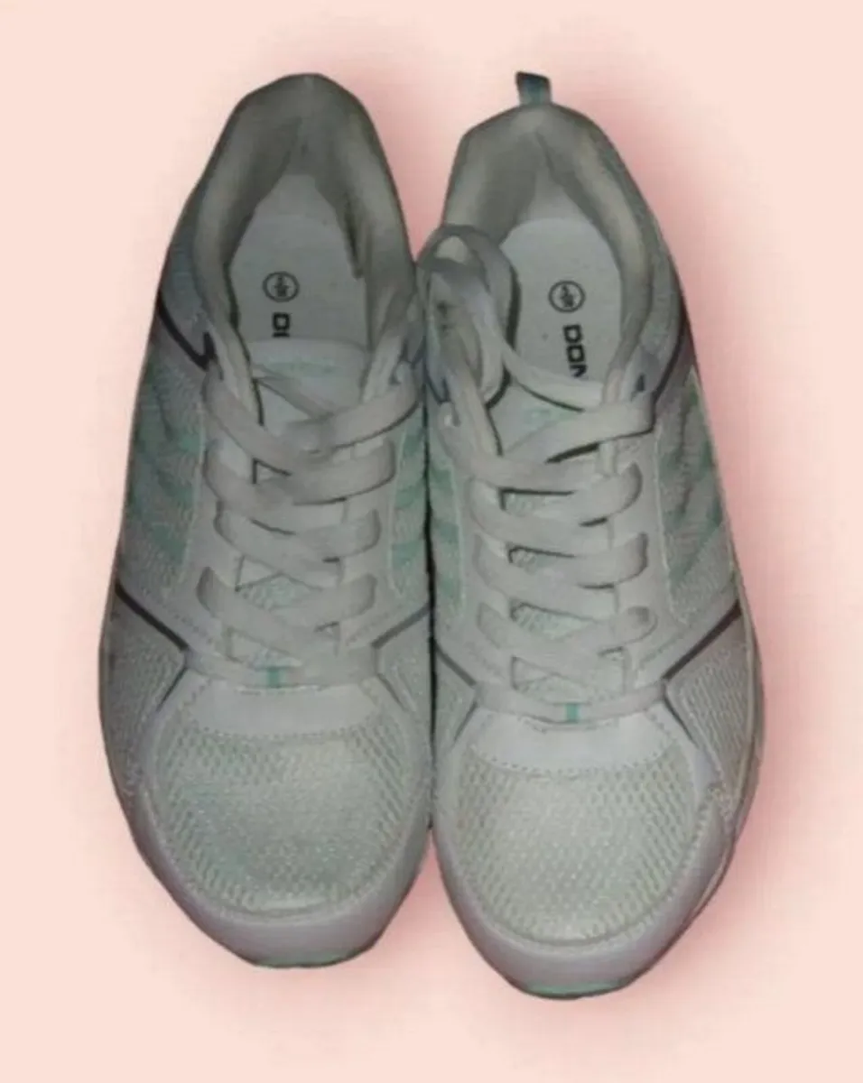 BNWT Donnay Trainers - Image 3