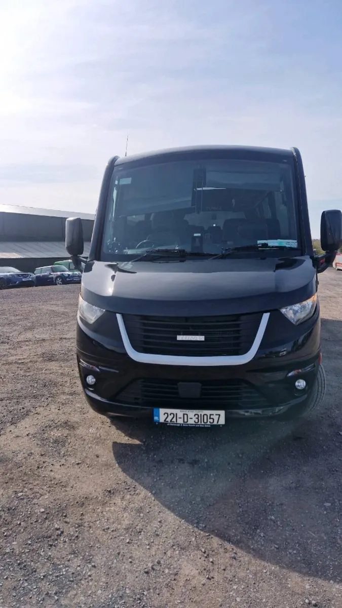 221 Iveco Turas 700s - Image 1