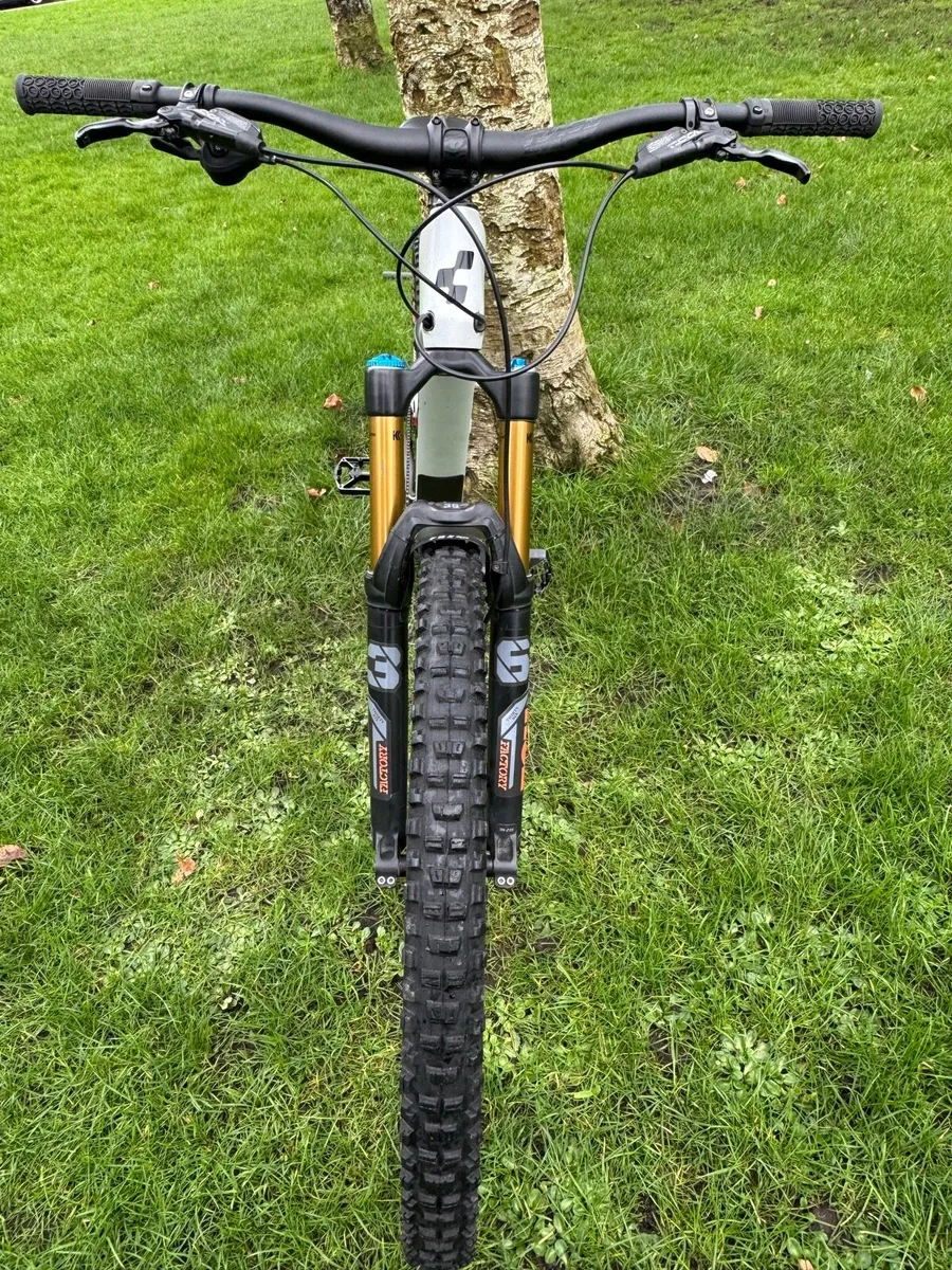 Cube stereo Custom - Image 3