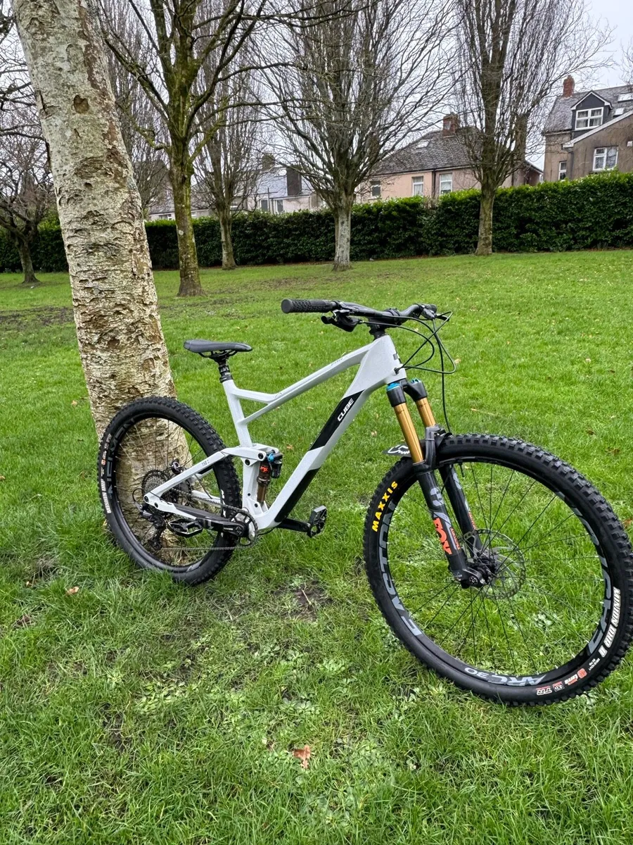 Cube stereo Custom - Image 1