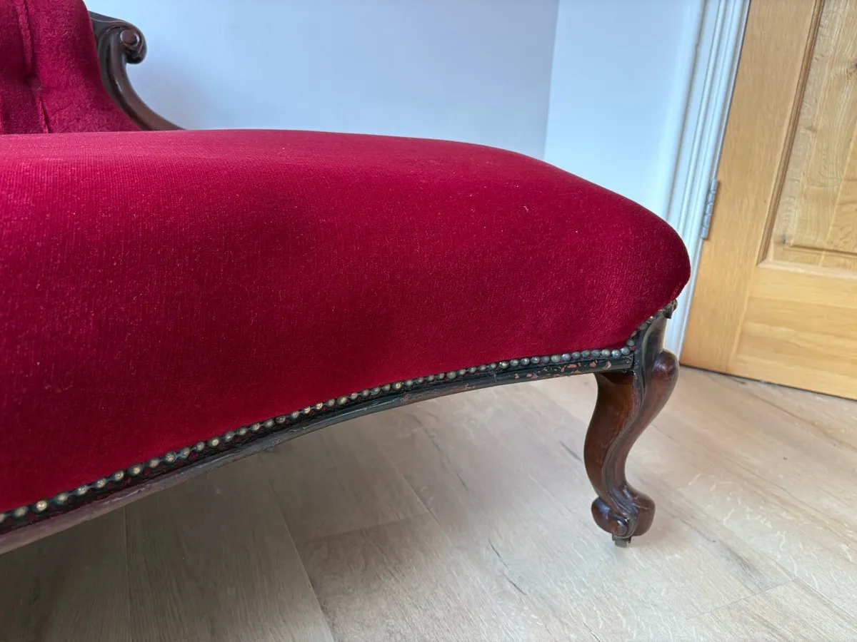 Beautiful Victorian Rosewood chaise lounge - Image 4
