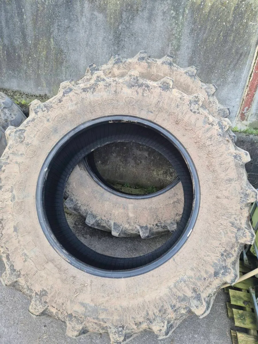 Tractor tyres - Image 1