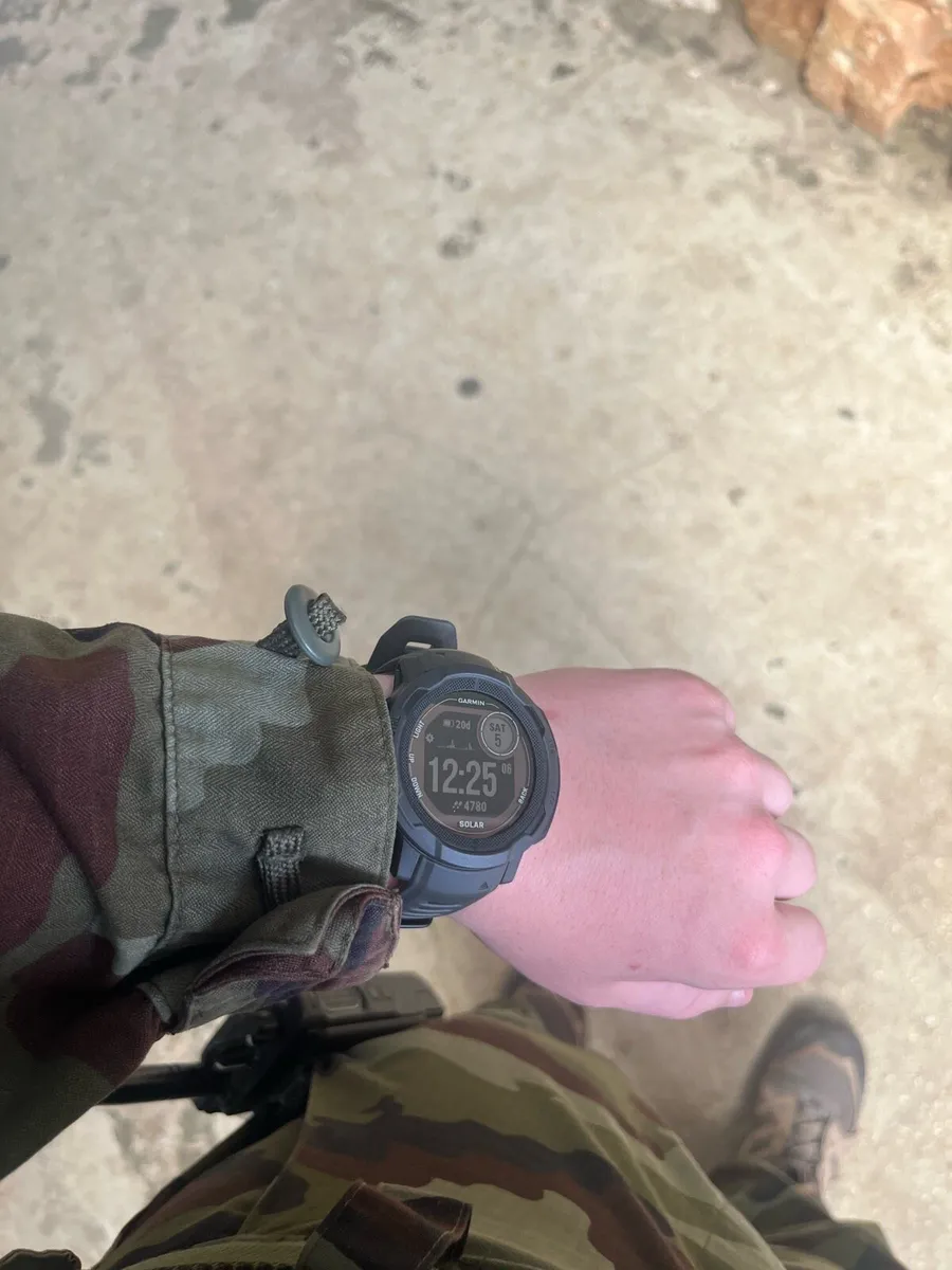 Garmin Instinct 2 solar *LIKE NEW* - Image 1