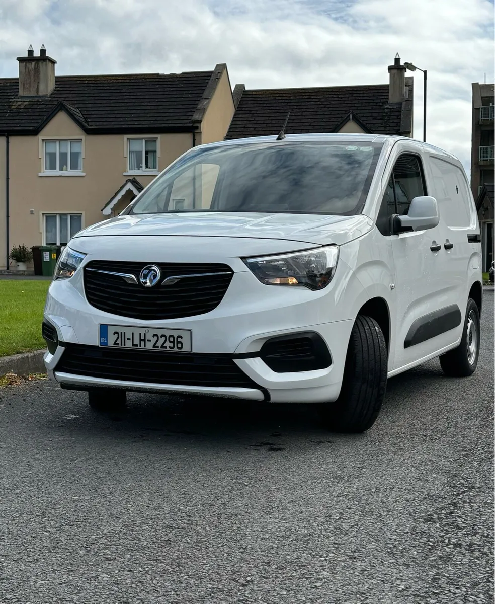 Vauxhall Combo 2300 Edition S - VAT Not Applicable - Image 1