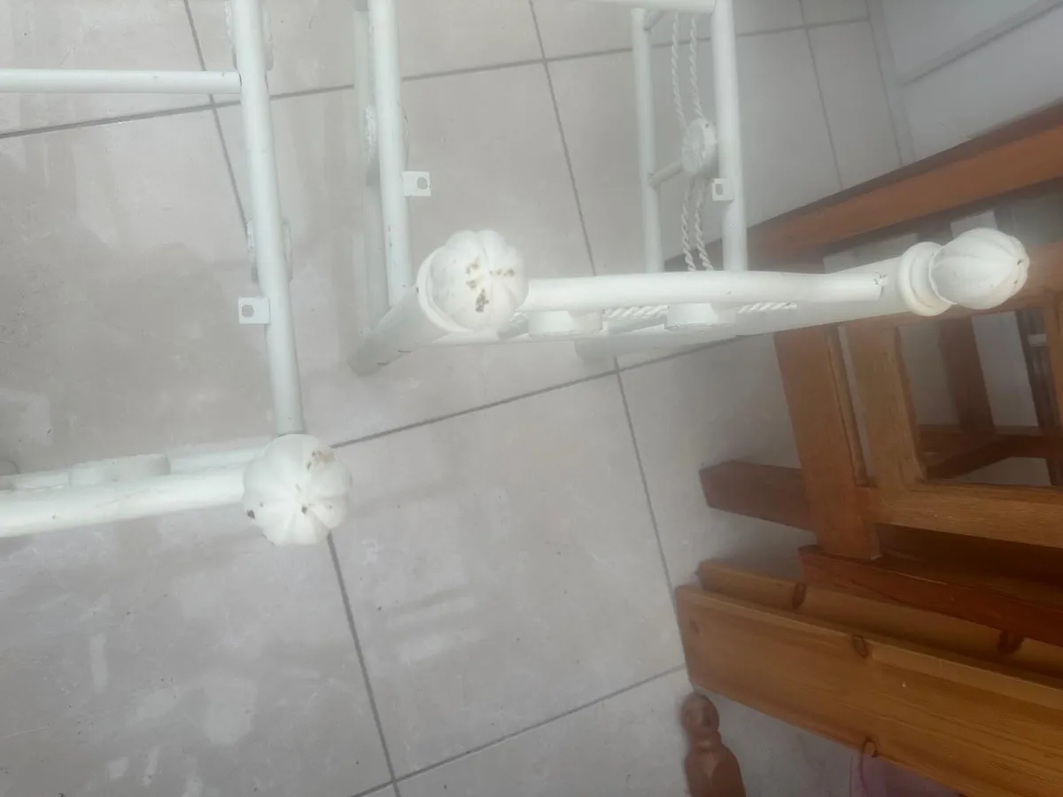 Window seats - Image 3