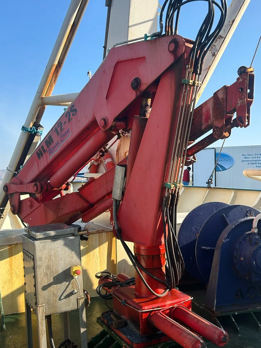 Marine crane - Image 1