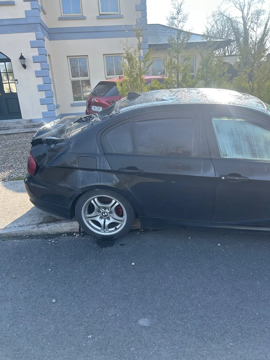 BMW E90 2011 316D **READ AD* - Image 3