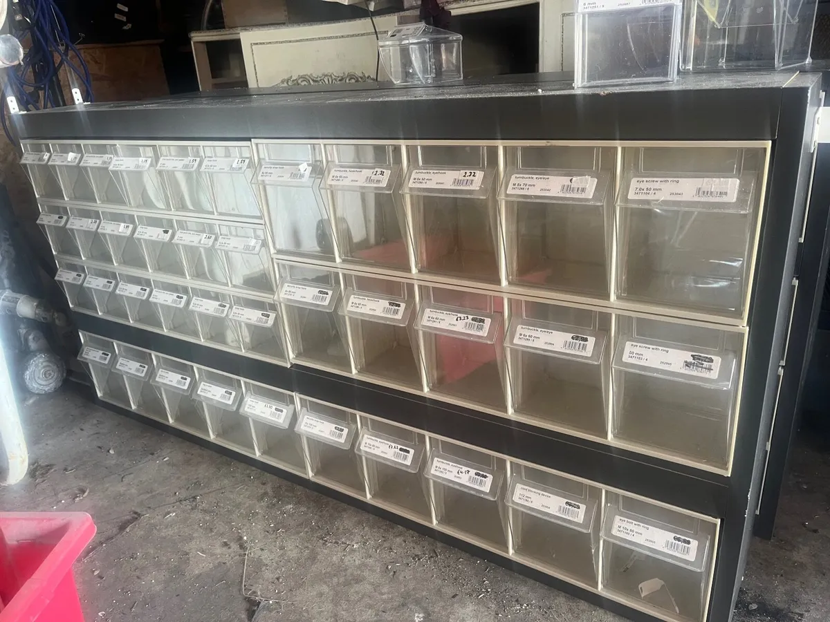 Storage unit - Image 1