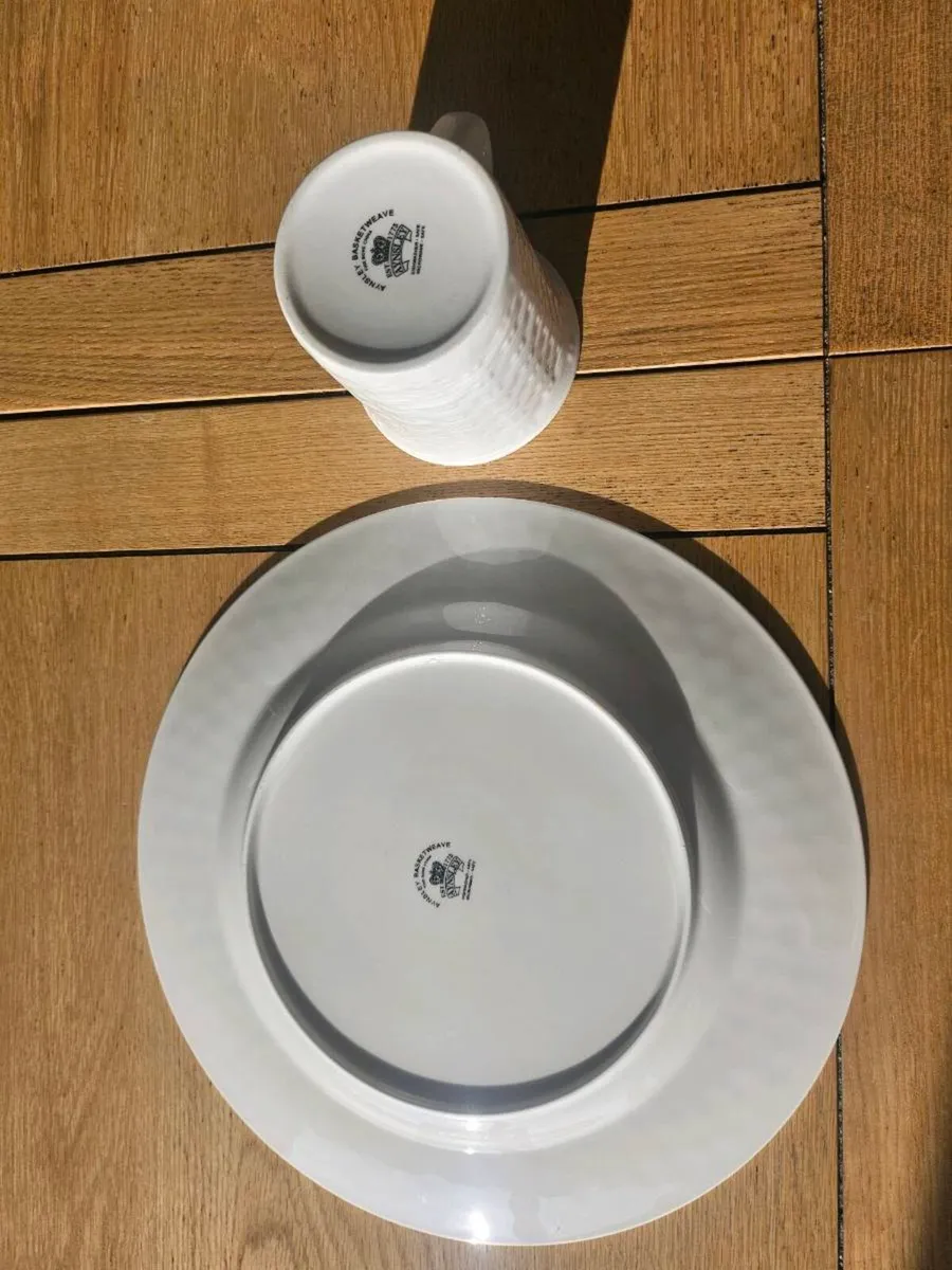 Aynsley Basketware 16pcs bone china - Image 3